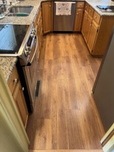 Kitchen laminate flooring | Battle Creek Tile & Mosaic